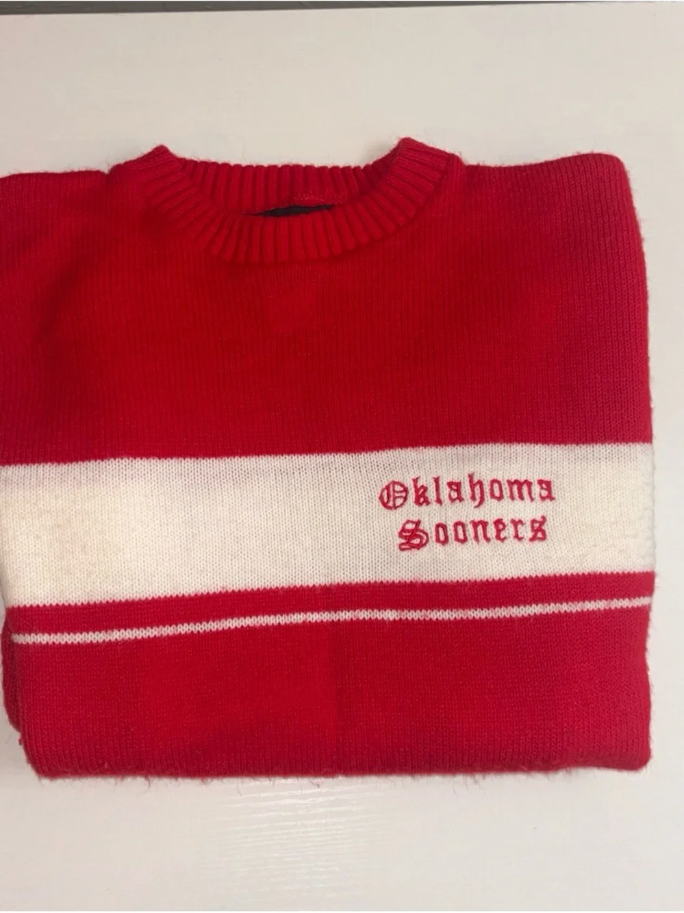 Oklahoma Sooners Red and White Crewneck Sweater